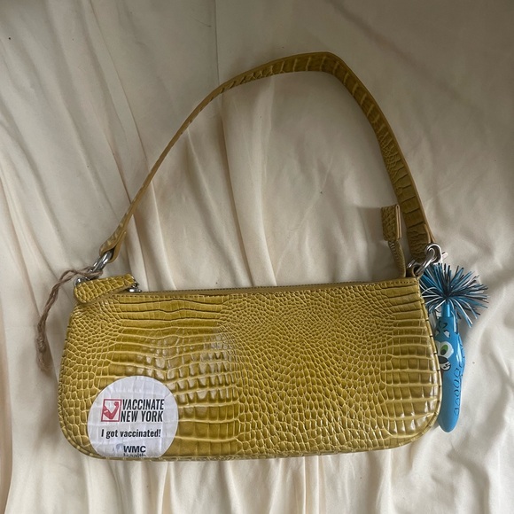 Yellow Faux Crocodile Bag - Picture 5 of 5